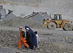 Just Half of Authorized Investments  Actually Made in 2013 in Afghanistan: Officials