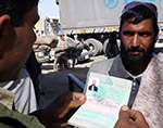 Poll Finds 90% Pakistanis Back Afghan Visa Restriction