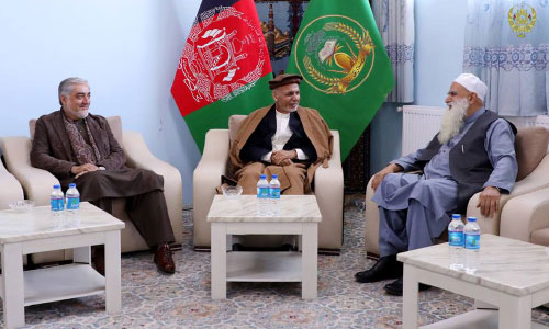 Ghani, Abdullah Hold Talks on Key  National Issues with Ex-Jihadi Leader