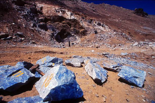 Salt Mine Contract Cancelled after Lithium, Uranium Found