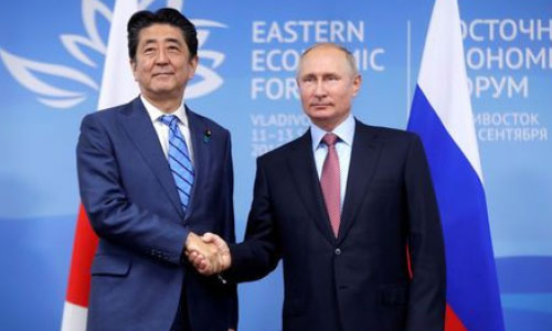 Japan’s Abe Says Talks with Putin Moving  Towards Peace Treaty