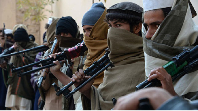 Afghan Officials and Taliban  Talk Despite Wave of Violence