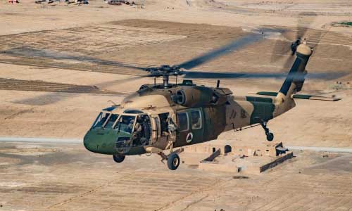 US Senator Criticizes  Pentagon Plans to Cut Black Hawks for Afghan Air Force