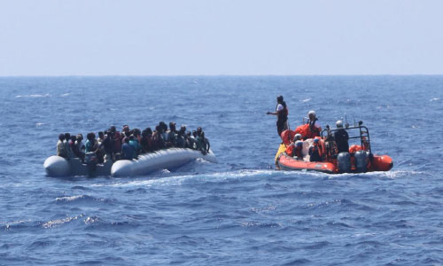 UN Urges Reluctant EU Nations  to Help Stranded Migrants