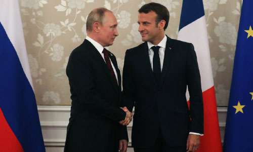 Putin, Macron to Meet for  French-Russian Talks Before G-7