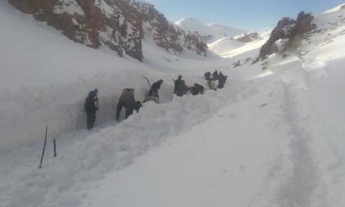 Heavy Snow Cuts Off  12 Districts in Badakhshan