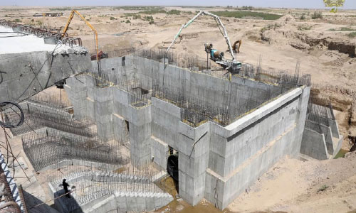 President  Inspects Work on  Kamal Khan Dam
