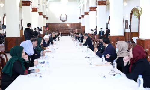 Political Leaders Attend First  Meeting of Reconciliation Council