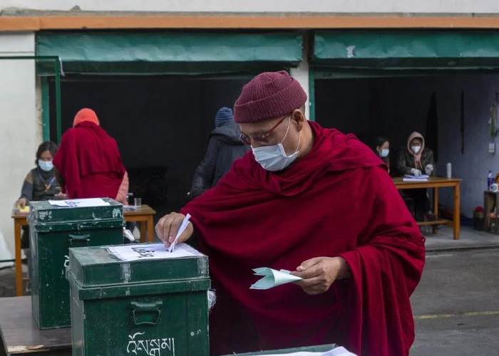  India: Tibetans in Exile Vote to Elect  New Political Leader