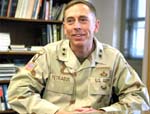 Petraeus Hands Over  Command in Afghanistan, to Lead CIA