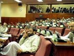 Lawmakers Urge Karzai to Respond to Cross-Border Shelling
