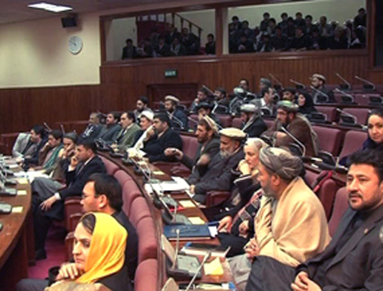 Bashardost, Mohammadi  Trade Barbs in Assembly