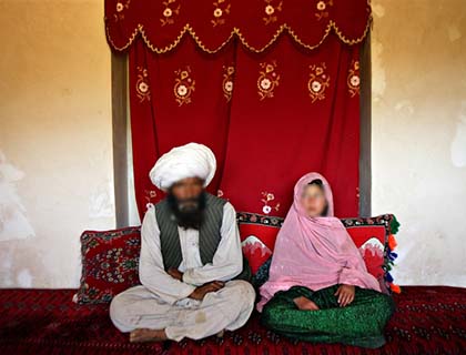 HRW Asks Karzai  to Address Persistence of Child Marriage 