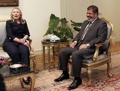 Clinton, Morsi  Hold Key Talks in Cairo